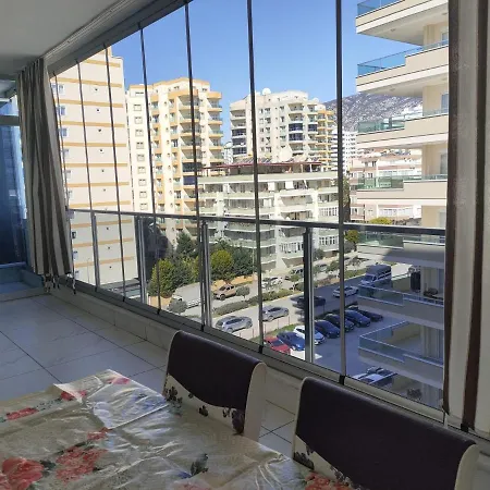 Arena Tower アパート *